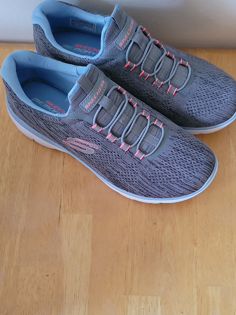 Skechers Memory Foam Summits Fun Flare Sneakers - Picture 3 of 9